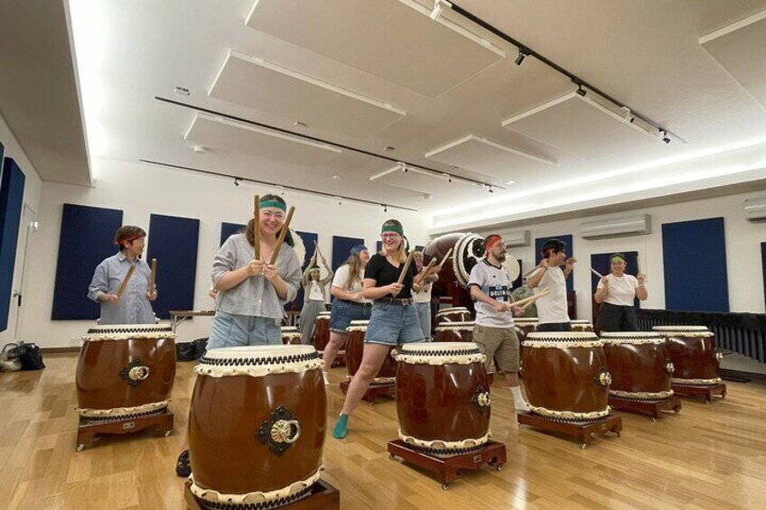 WADAIKO（Japanese Drum ）Experience 