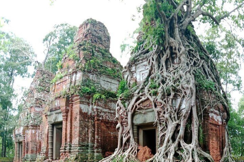 Prasat Pram 