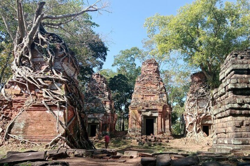 Prasat Pram 