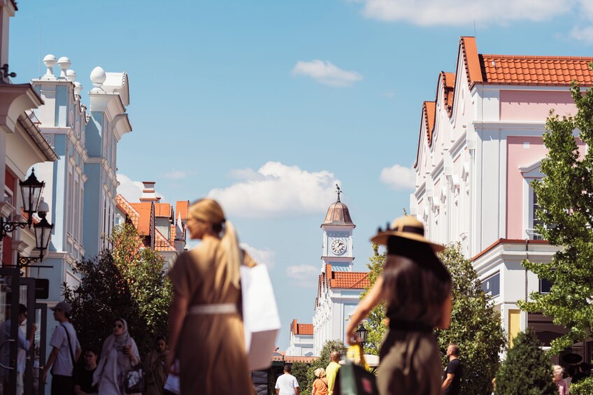 Designer Outlet Parndorf Shopping Tour