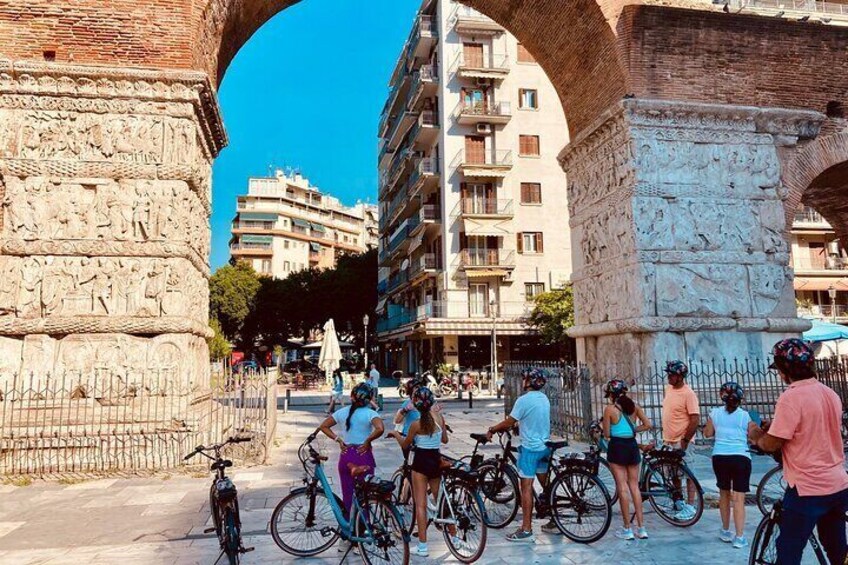 Thessaloniki Highlights Easy E-Bike Tour