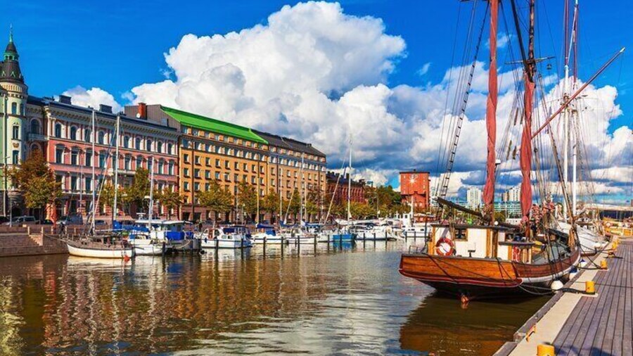 Helsinki Old Town Tour with Archipelago Boat Cruise Tickets