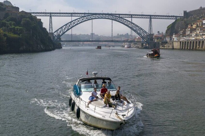 Sunset or Daytime Yacht with Welcome drink in Porto