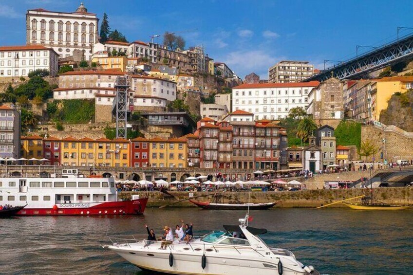 Sunset or Daytime Yacht with Welcome drink in Porto