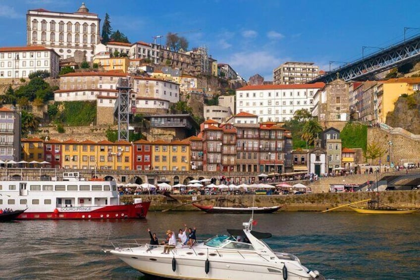 Sunset or Daytime Yacht with Welcome drink in Porto