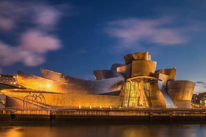 Must See Attractions Walking Tour in Bilbao