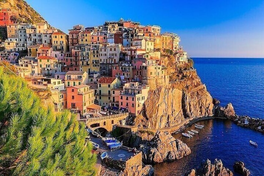 Cinque Terre Full Day Trip from Milan