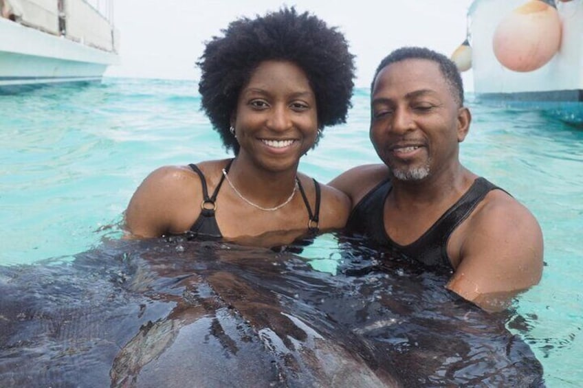 Family Time at Stingray city