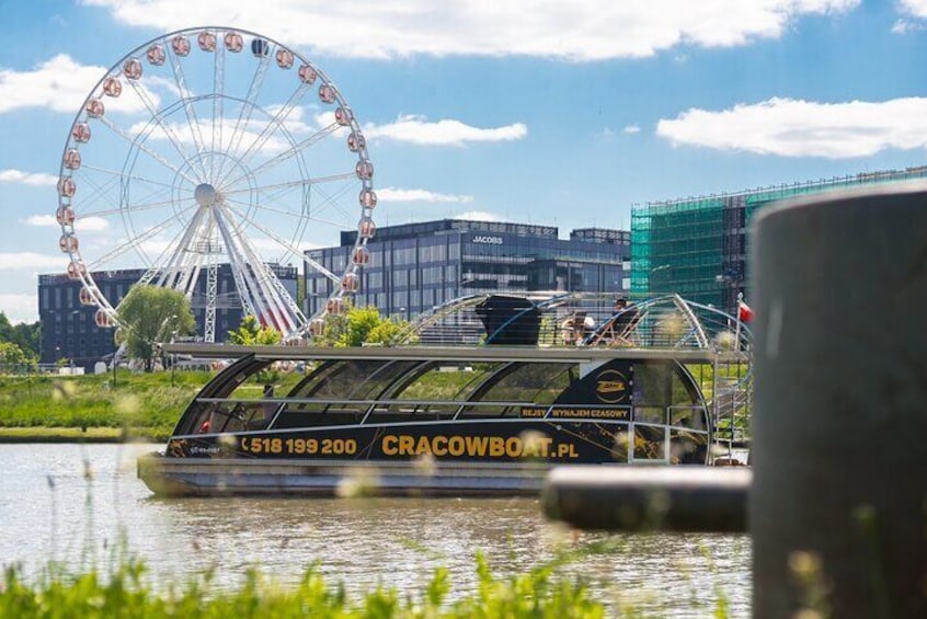 Vistula River Minicruise and Guided Tour in the Former CC Plaszow