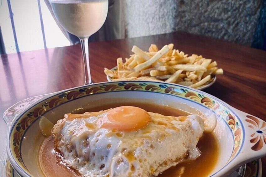 Francesinha and a glass of Portuguese Exclusive Green Wine