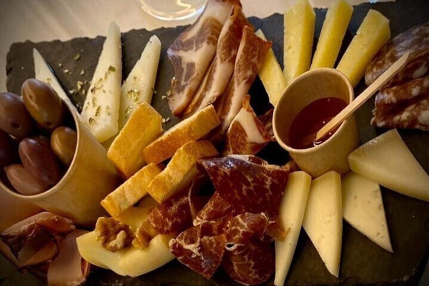 Smoked Meats and Cheeses Platter