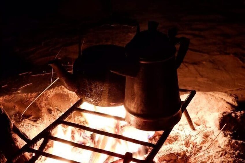 Full-day Private Jeep Tour with Bedouin in Wadi Rum