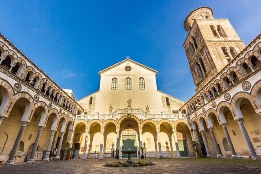 Salerno Must-see Attractions Private Guided Walking Tour