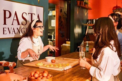 Pasta Cooking Class Experience in London