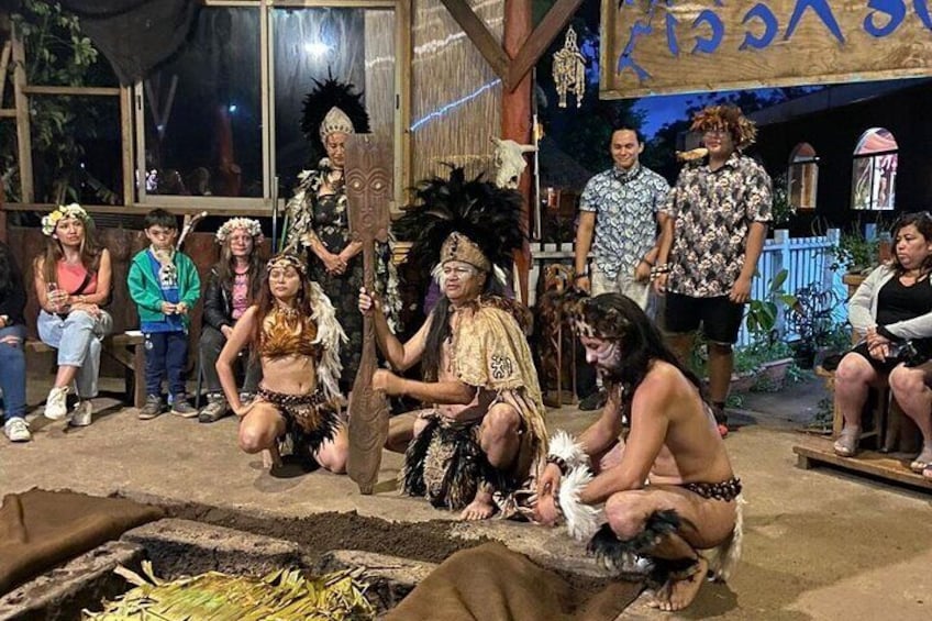 Easter Island Dinner Show with Transport 