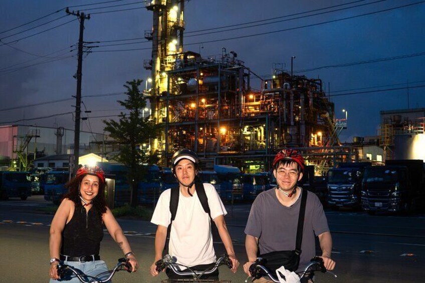 Tokyo E-bike Magical Night Ride in Keihin Industrial Zone