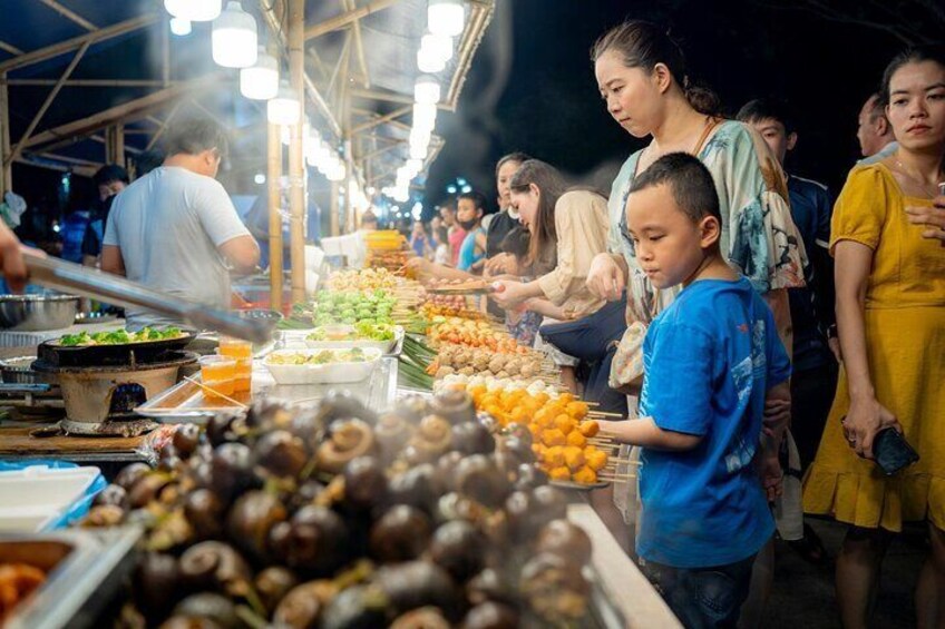 Hue Street Food Adventure by Cyclo:: Taste the Best of Hue