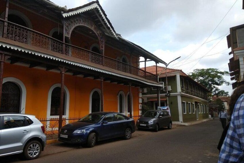 Fontainas Panjim Walk