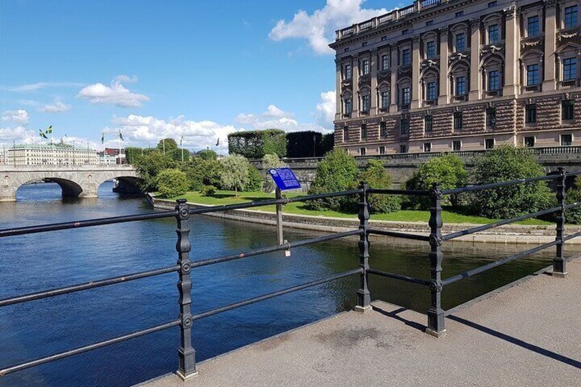 Ghosts of Stockholm's Old Town: A Self-Guided Walking Tour Game