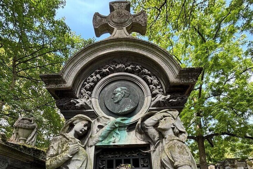 Père Lachaise Cemetery Private Tour