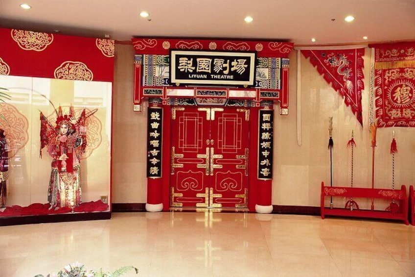 Beijing Opera Show in the Liyuan Theatre with Private Transfer