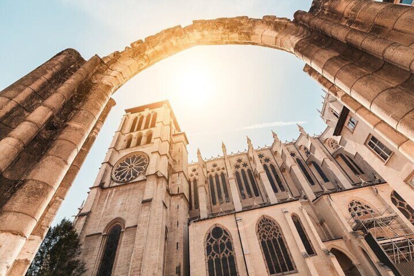 Pearls of Lyon Family Walking Tour