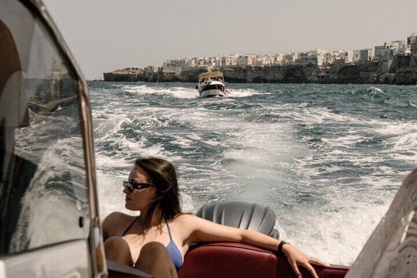 Monopoli: Exclusive Boat Party Experience