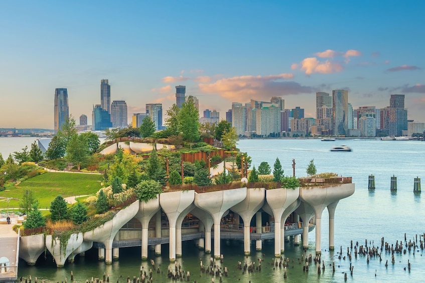 New York: High Line, Chelsea, Hudson Yards Walking Tour with Edge Admission