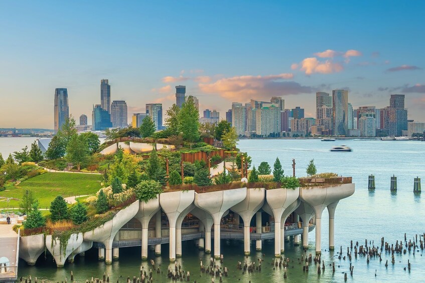 New York: High Line, Chelsea, Hudson Yards Walking Tour with Edge Admission