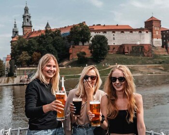 Kraków: Vistula River Sightseeing Cruise with Unlimited Beer