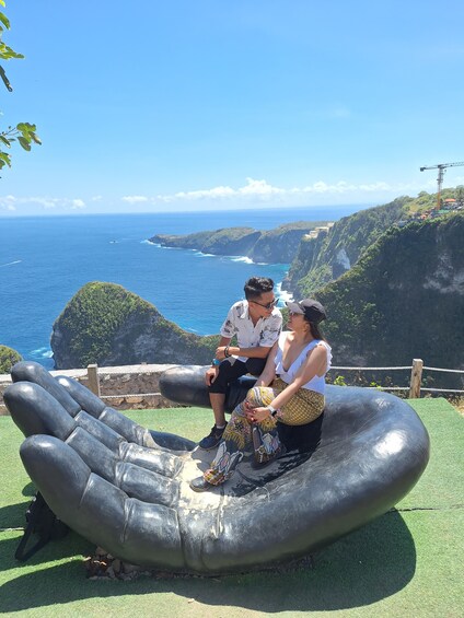 Bali: Nusa Penida One Day Car Charter Ticket