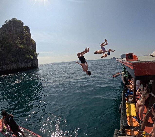 Picture 29 for Activity Krabi: 4-Islands Sunset Cruise with Bioluminescent Snorkel