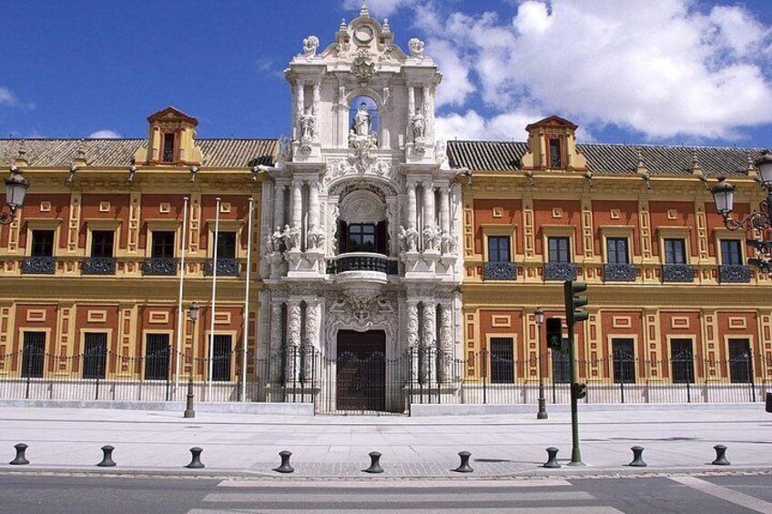 Buildings not to get lost in your visit to Seville.