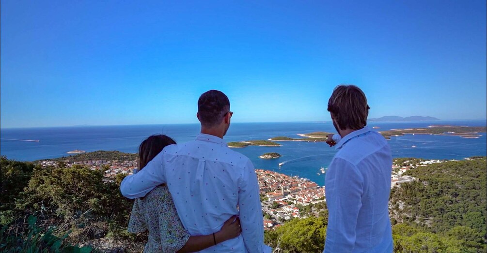 Hvar: Island tour with Wine and Olive Oil Tasting