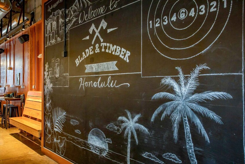 Picture 3 for Activity Honolulu: Blade & Timber Axe Throwing