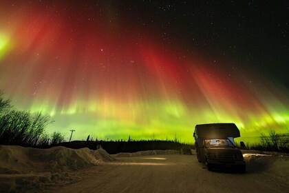 Luxury RV Aurora Chasing Tour with Photography