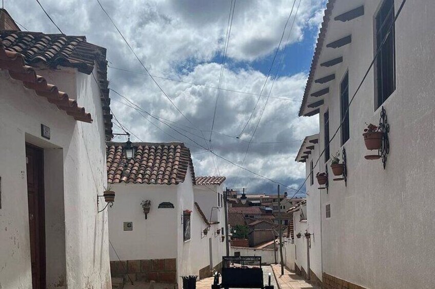 Historical and Cultural Walking Tour in Sucre with Guide