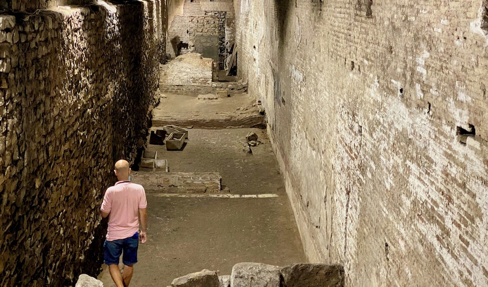 Private or Small Group Guided Tour of Trastevere & Its Undergrounds