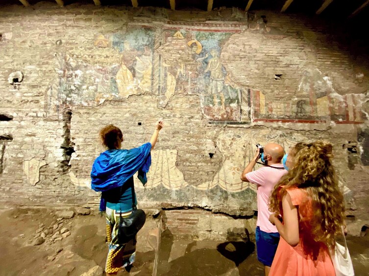 Private or Small Group Guided Tour of Trastevere & Its Undergrounds