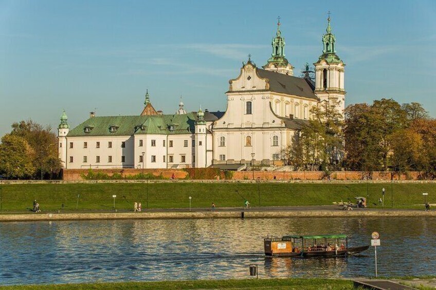 Vistula Cruise with Schindler's Factory Guided Tour in Krakow