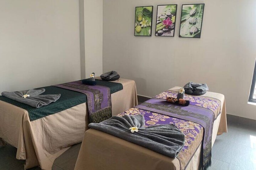 Aromatherapy Massage Beds.