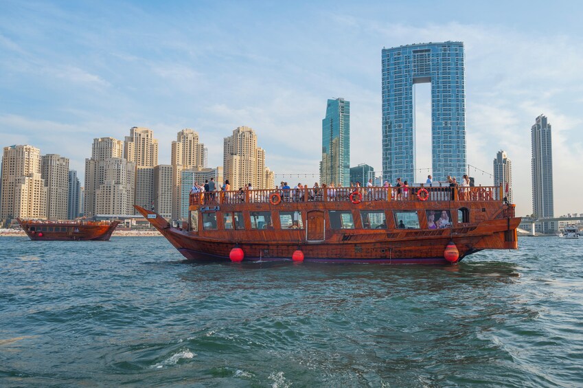 Dubai Marina Sightseeing Cruise With Ain Dubai View