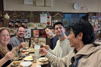 [Same Day OK] Local Food Crawl in Osaka with Friendly Local Guide