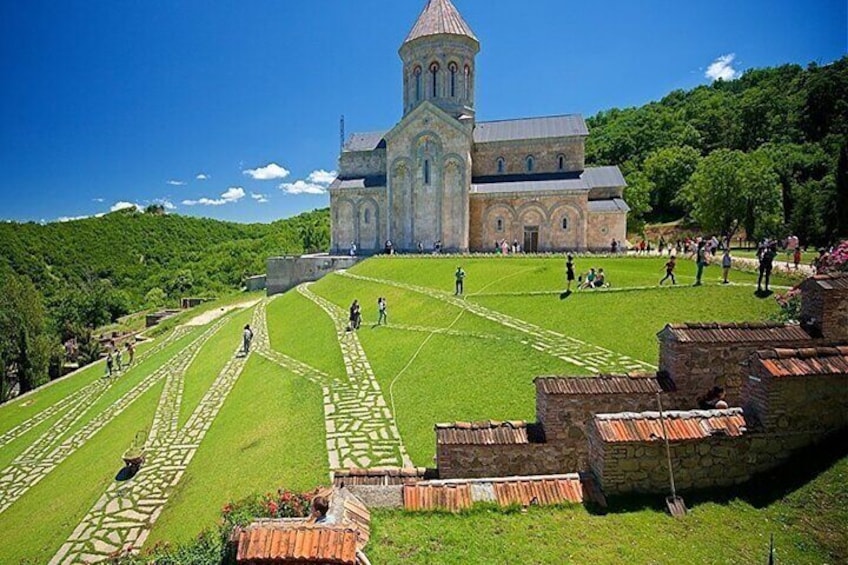 Kakheti Vineyard Lore and Natural Beauty Expedition