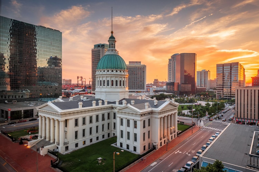 St Louis Self-Guided Driving and Walking Audio Tour