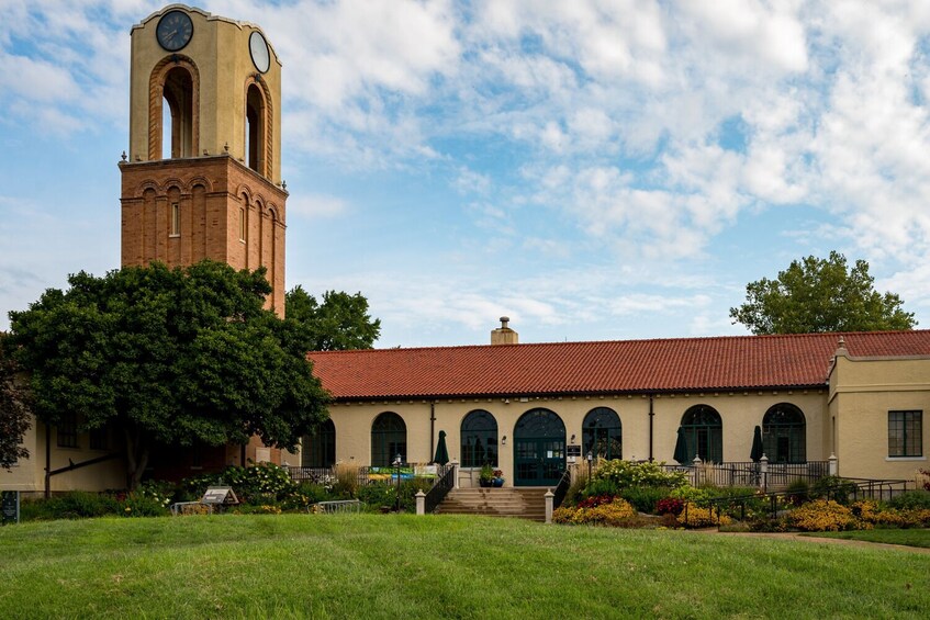 St Louis Self-Guided Driving and Walking Audio Tour