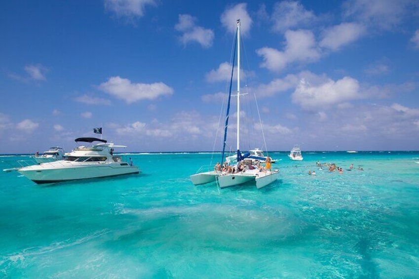 Half-Day Private Tour Boat in Grand Cayman