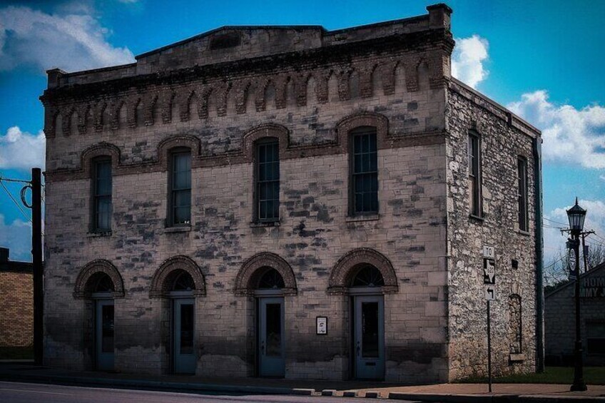 1 Hour Ghosts Guided Walking Tour of Old Round Rock