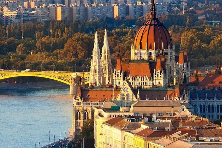 Bratislava and Budapest Small Group Guided Tour from Vienna