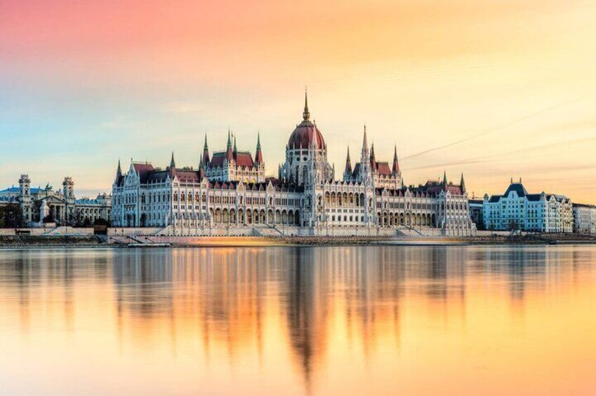 Bratislava and Budapest Small Group Guided Tour from Vienna